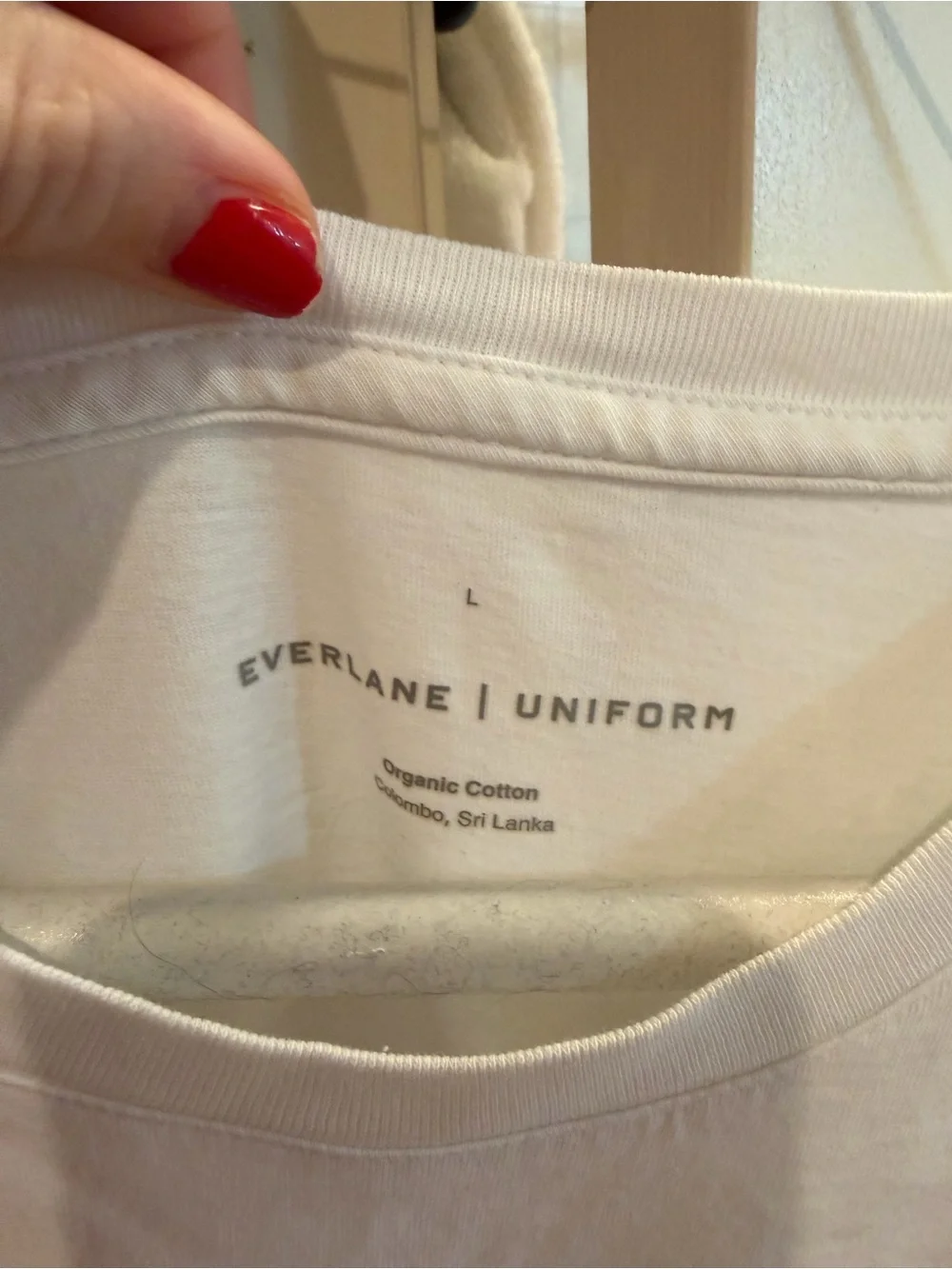Everlane CWhite Pocket T-Shirt - Men - Picture 2 of 3